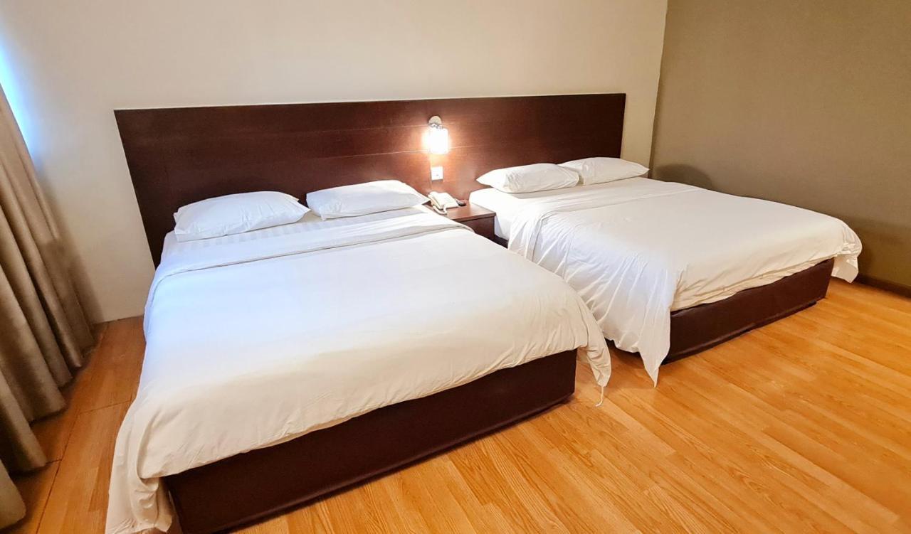 Pp Hotel By Moxy George Town Exterior photo