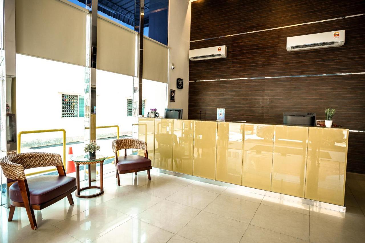 Pp Hotel By Moxy George Town Exterior photo