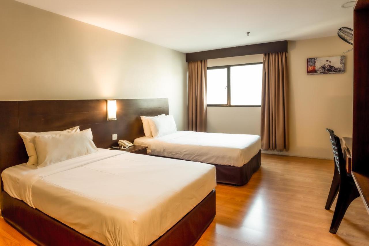 Pp Hotel By Moxy George Town Exterior photo