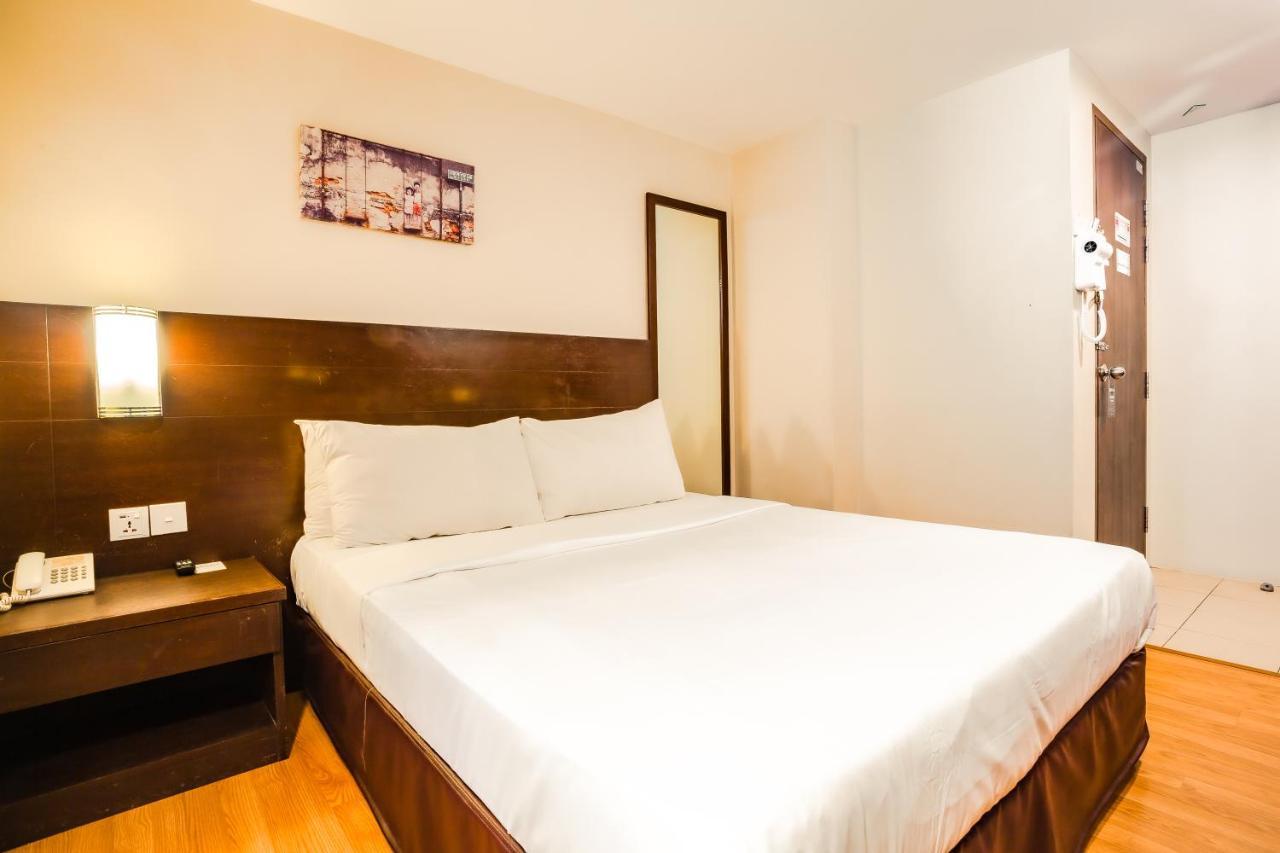 Pp Hotel By Moxy George Town Exterior photo